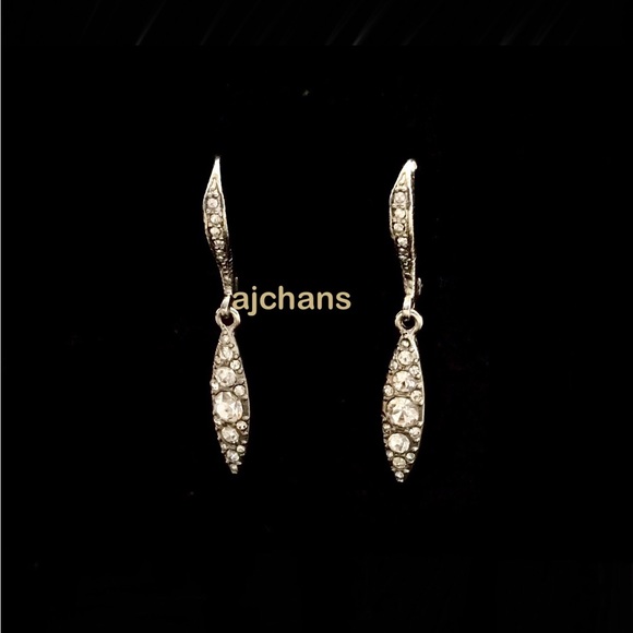 NEW Chloe & Isabel Lumiere Earrings - Picture 2 of 3